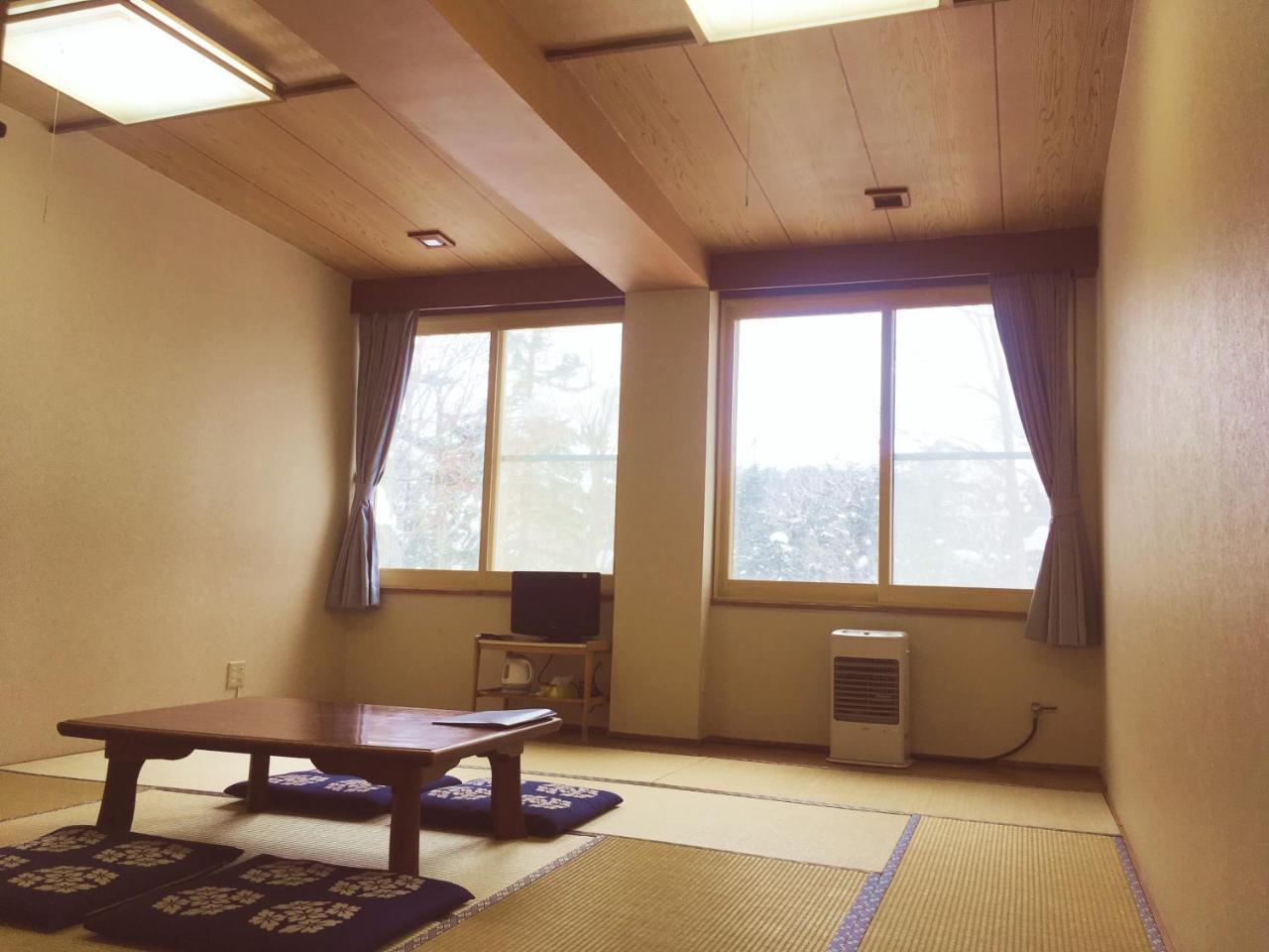 Biei Shirogane No Yu Hotell Exteriör bild